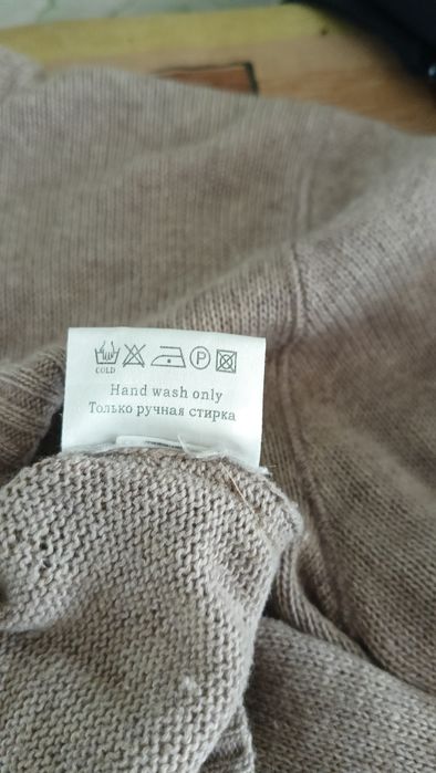 Продам теплу жіночу кофту