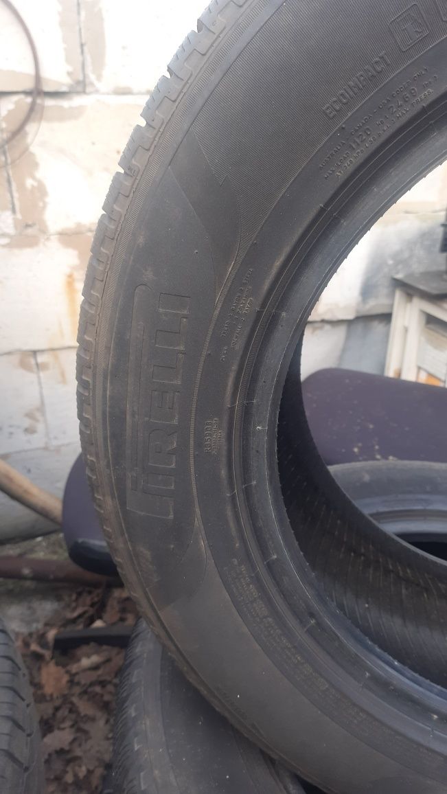 Продам автошини 255/60 r18