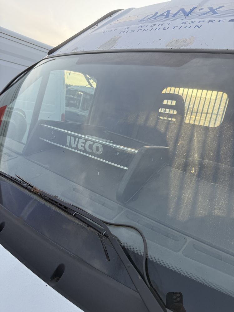 Półka na deske iveco daily 99-06r