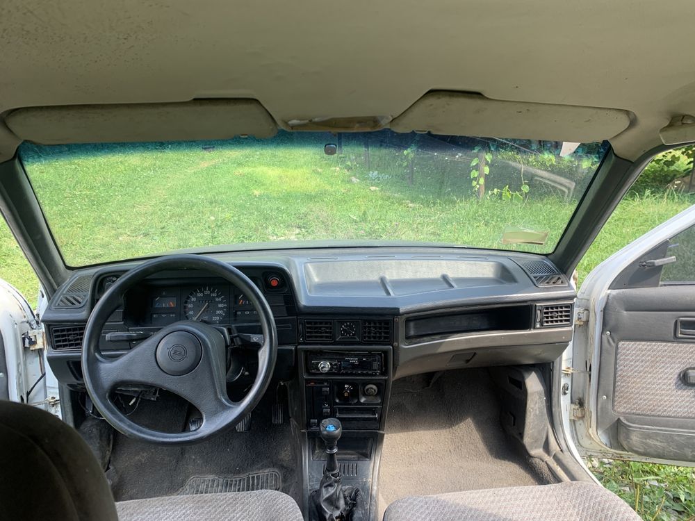 Opel Kadett (Опель Кадет)