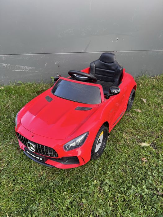 Mercedes na akumulator dla dzieci autko