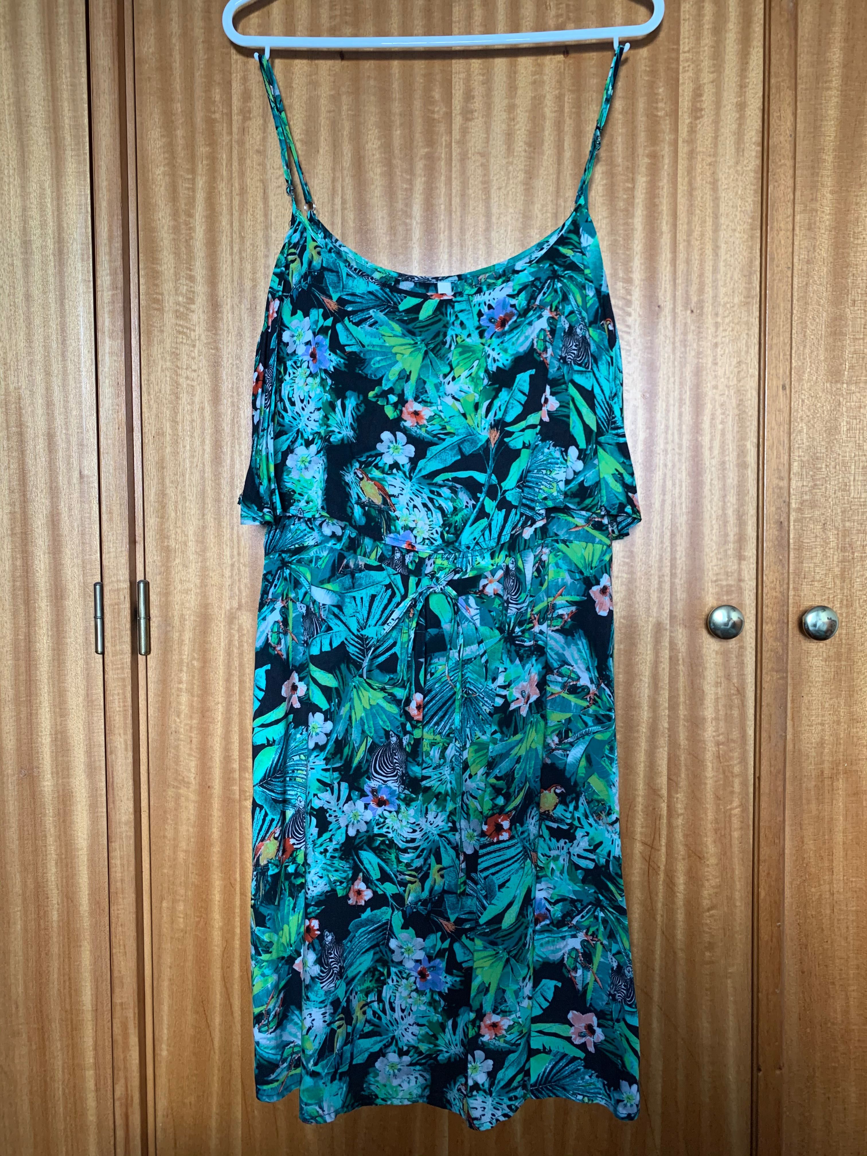 Vestido Stradivarius