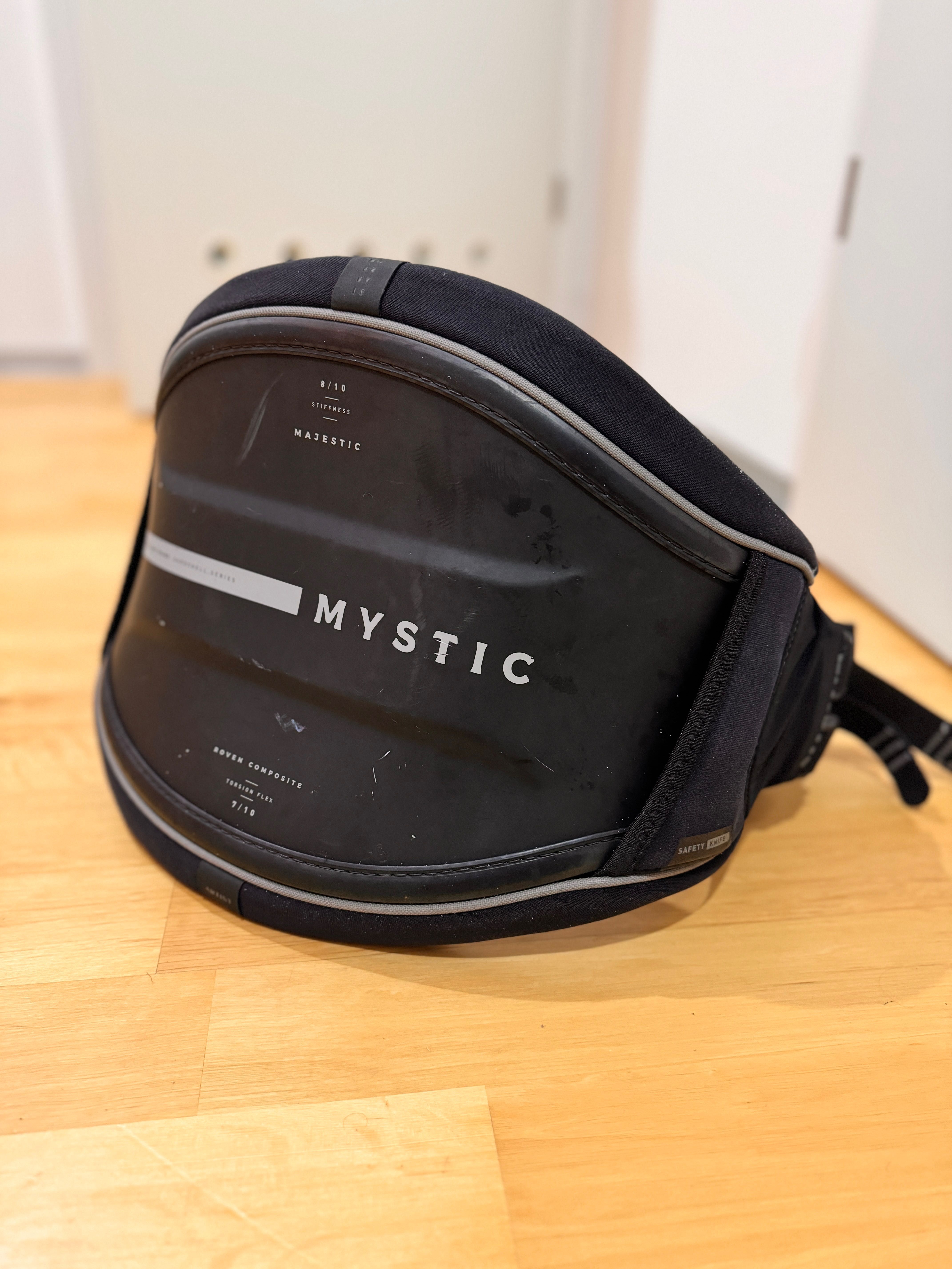 Trapez Mystic Majestic L 2023 + Hak Mystic Stealth 320mm