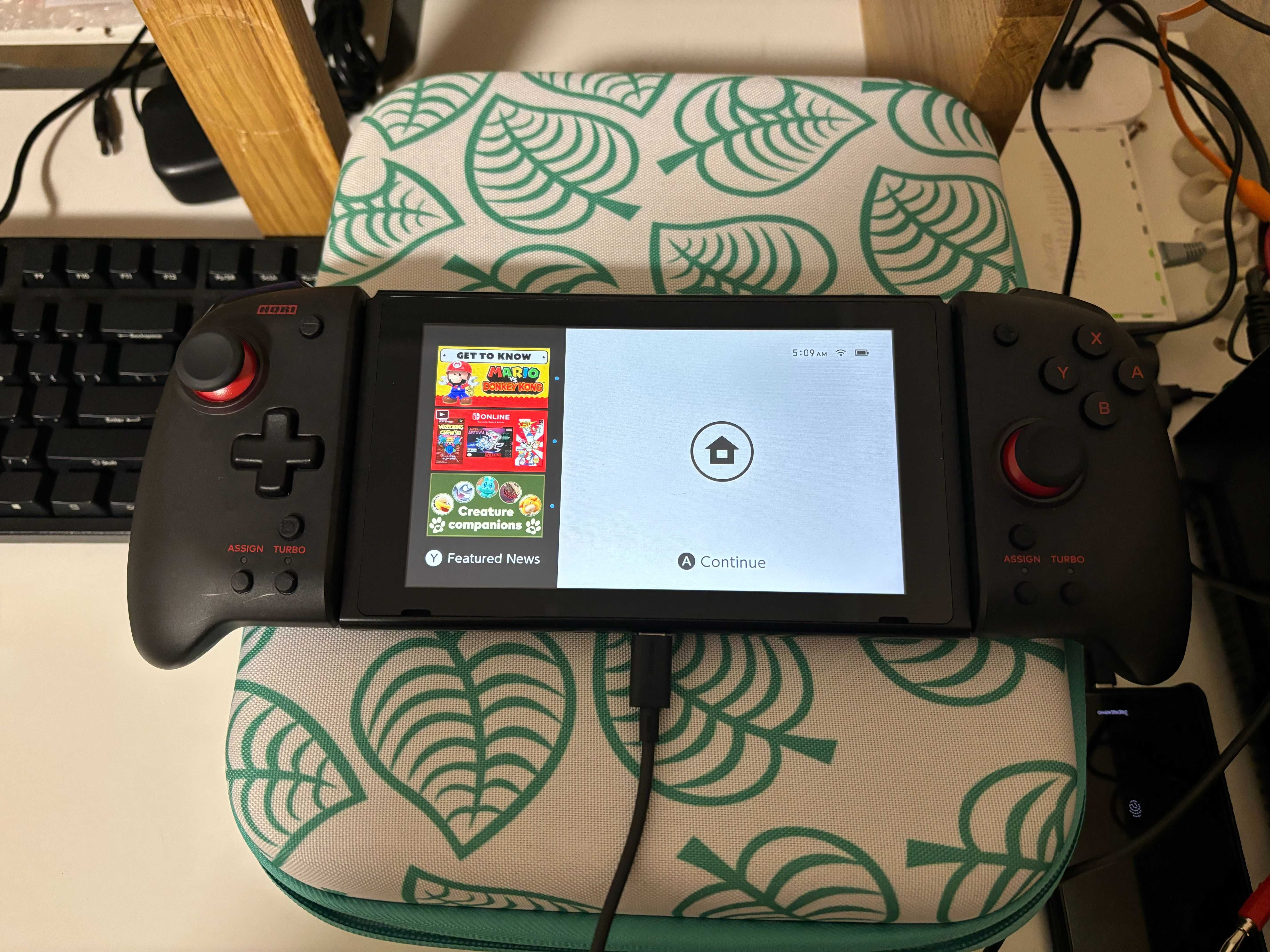 Nintendo Switch V2 та аксесуари