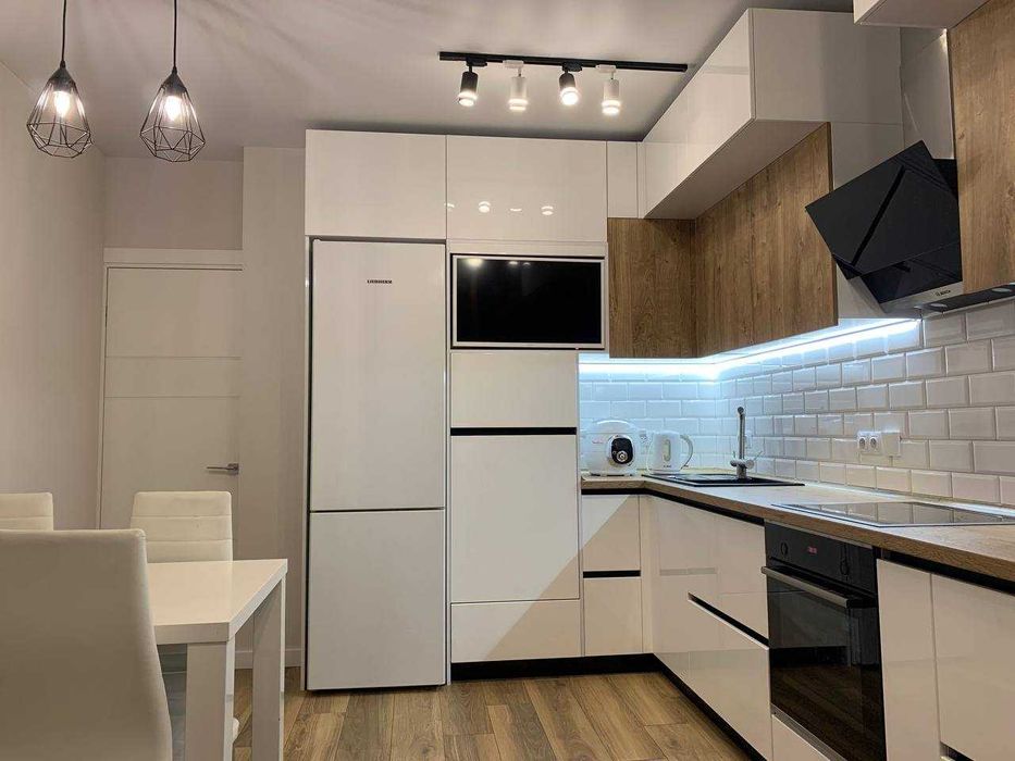 Продам  2-к квартиру  у ЖК Пролисок,Героїв Харкова, 162 (код22020)