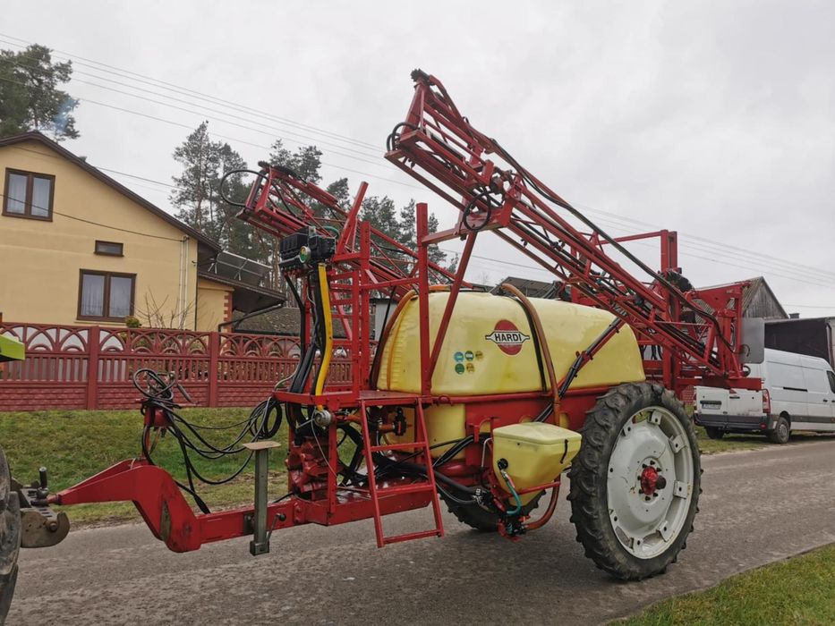 Opryskiwacz Hardi 2400l 15-18m Komputer z Dawka
