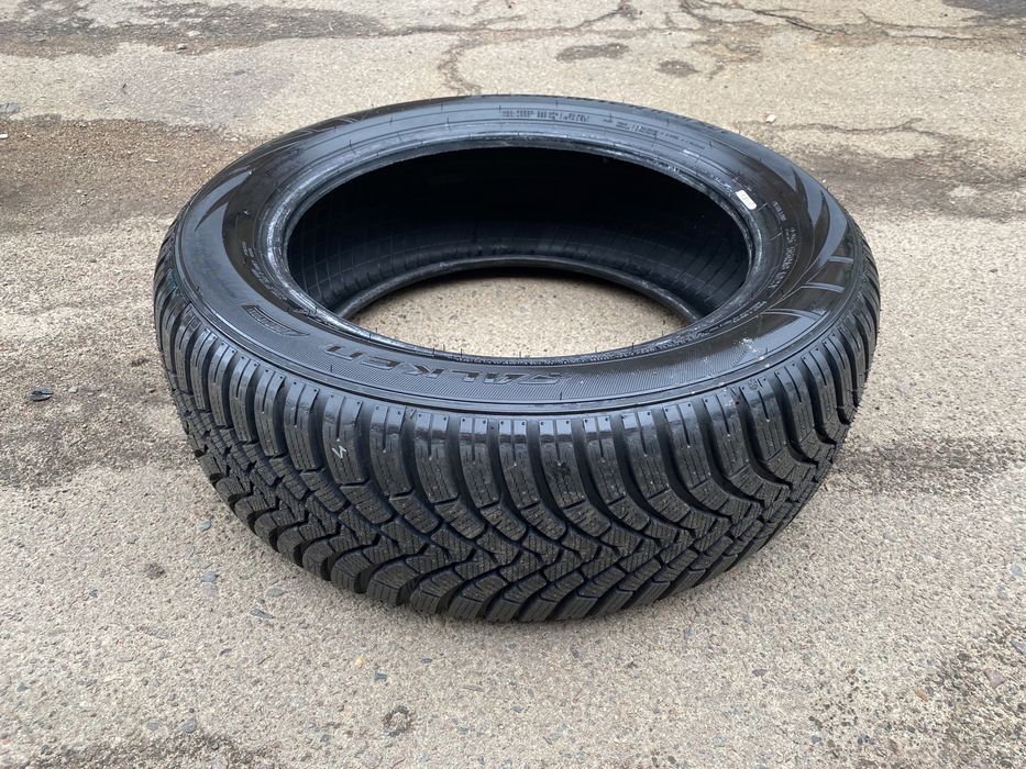 Зимова Falken Eurowinter HS01 225/55/18
