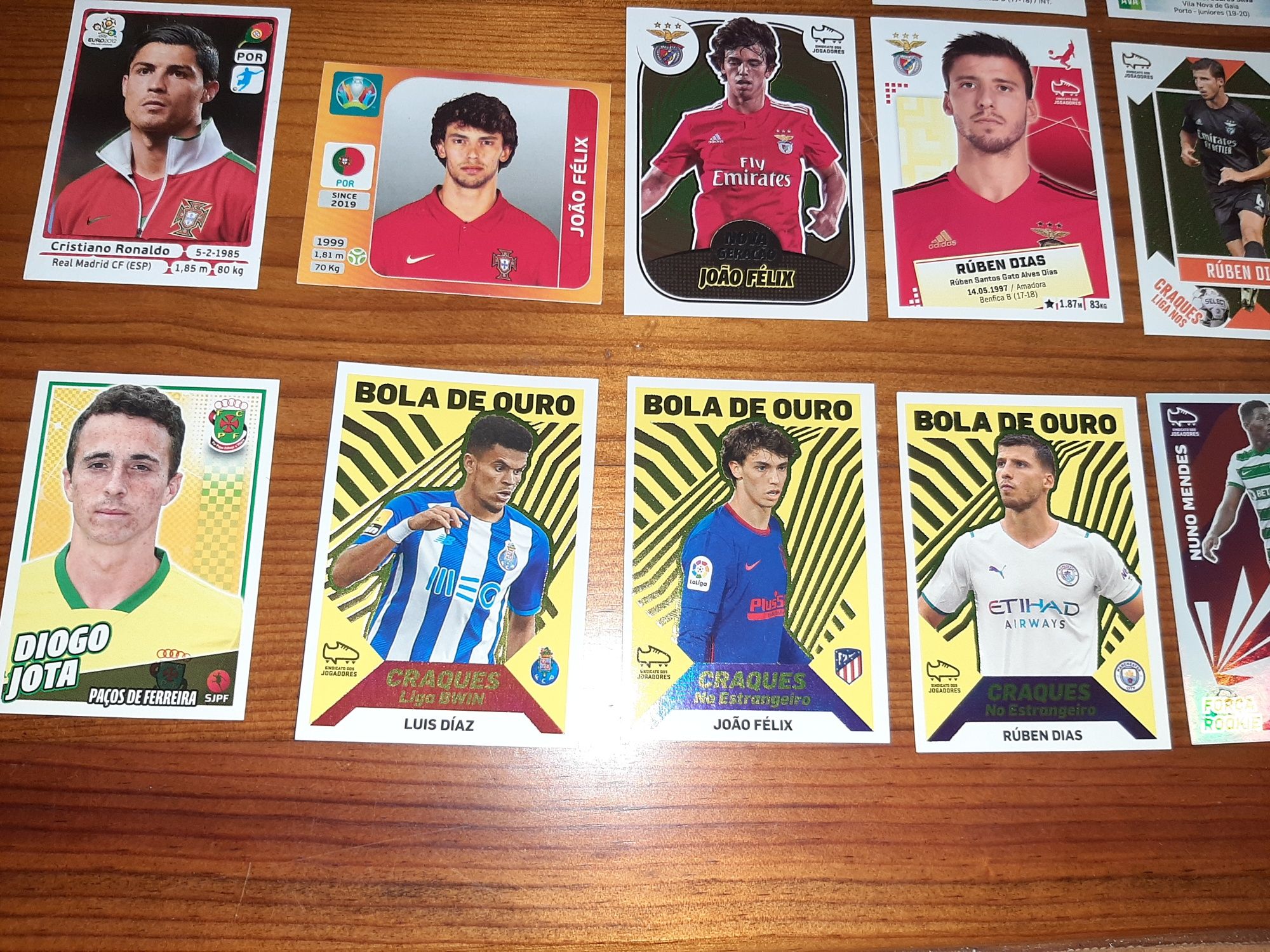 23 cromos ronaldo/Félix/Darwin/Luis dias/Diogo jota/rookies etc