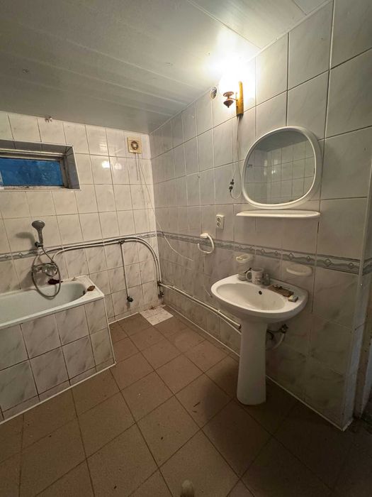 Продається будинок в селі Улашківці.