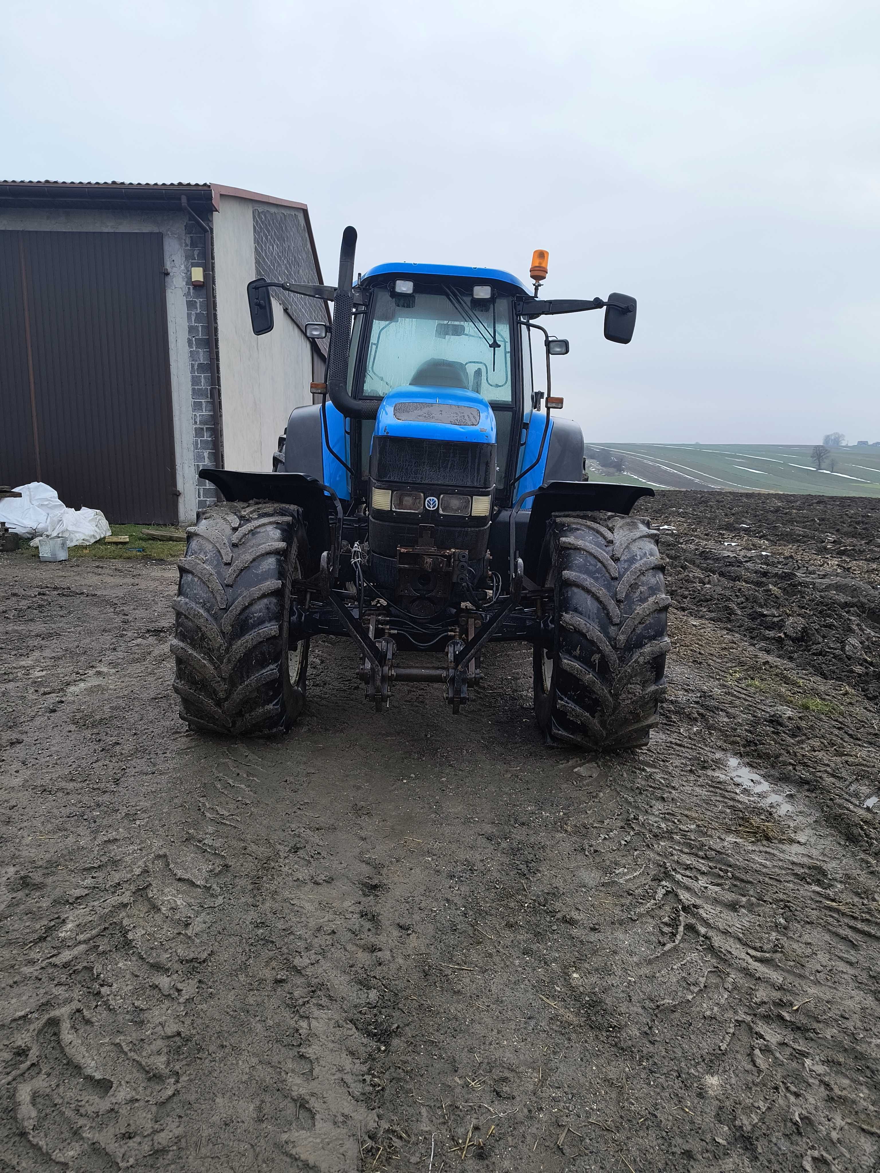 New Holland TM 190