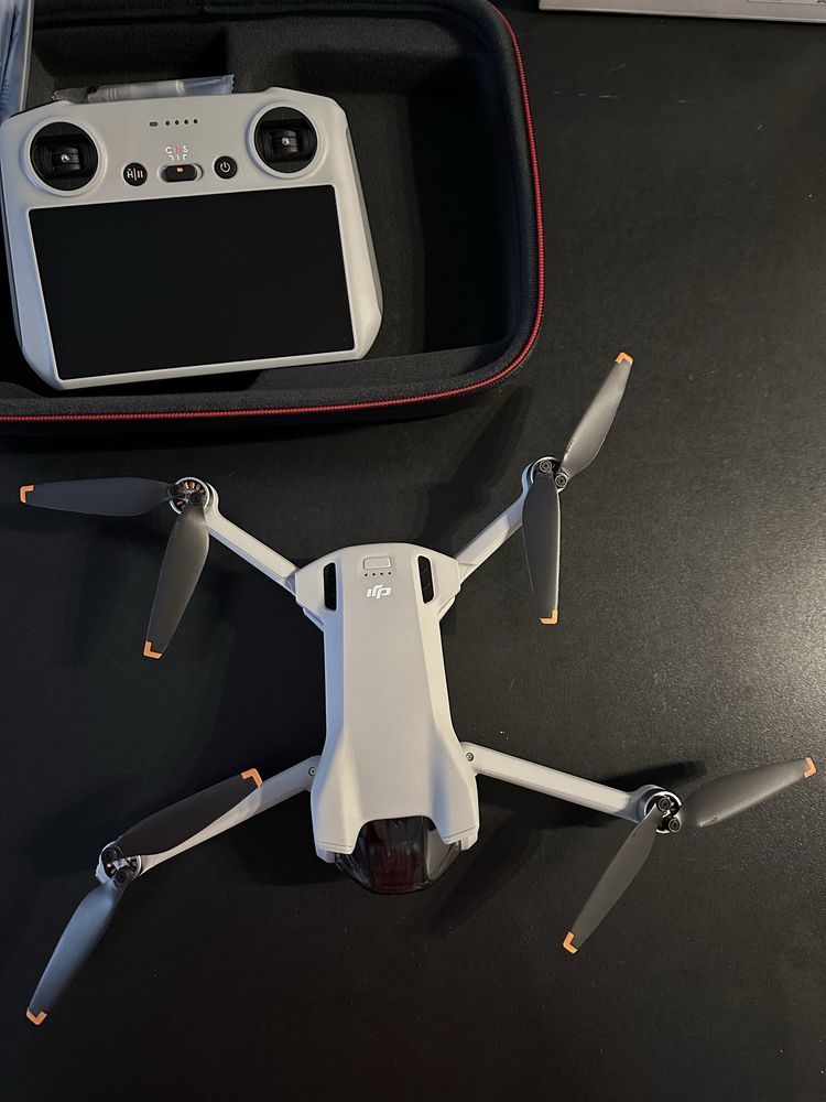 Dron DJI Mini 3 RC