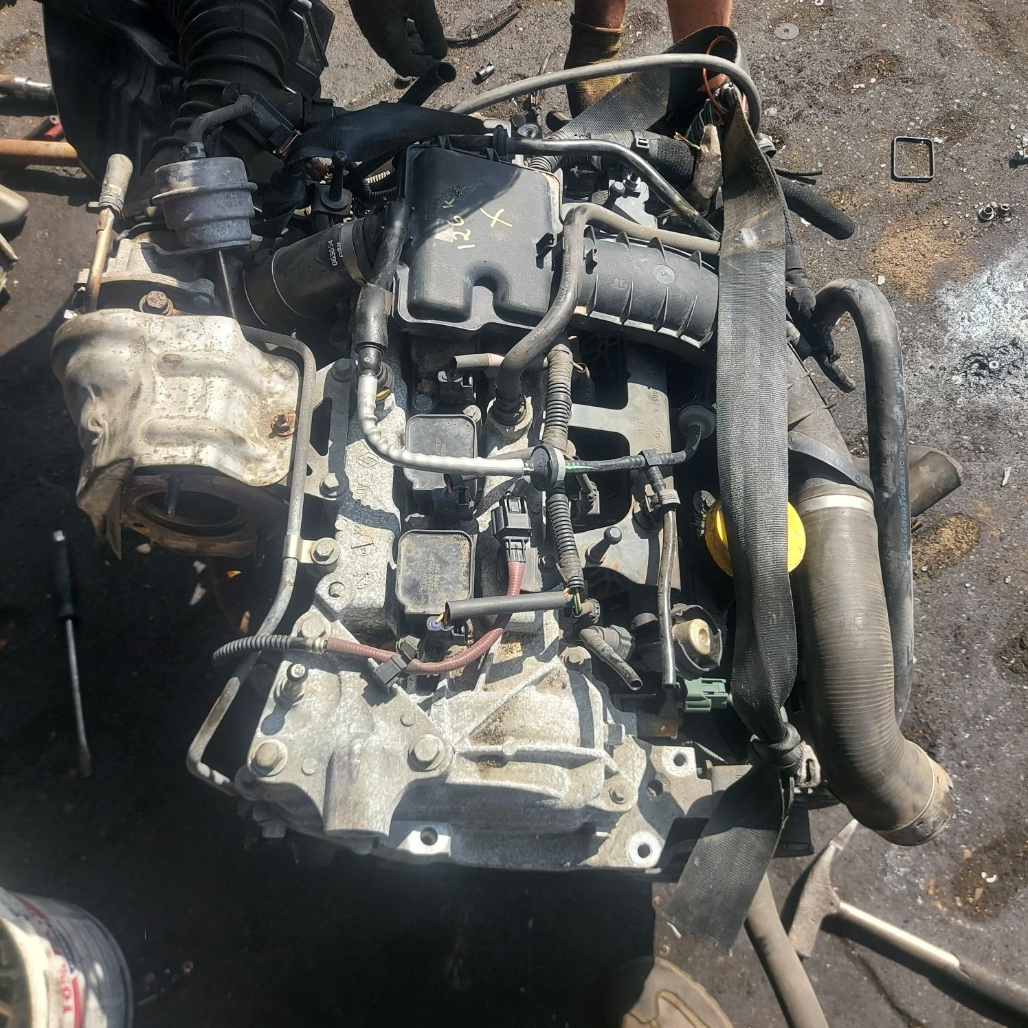 Renault 1.4tce turbina części montaż
