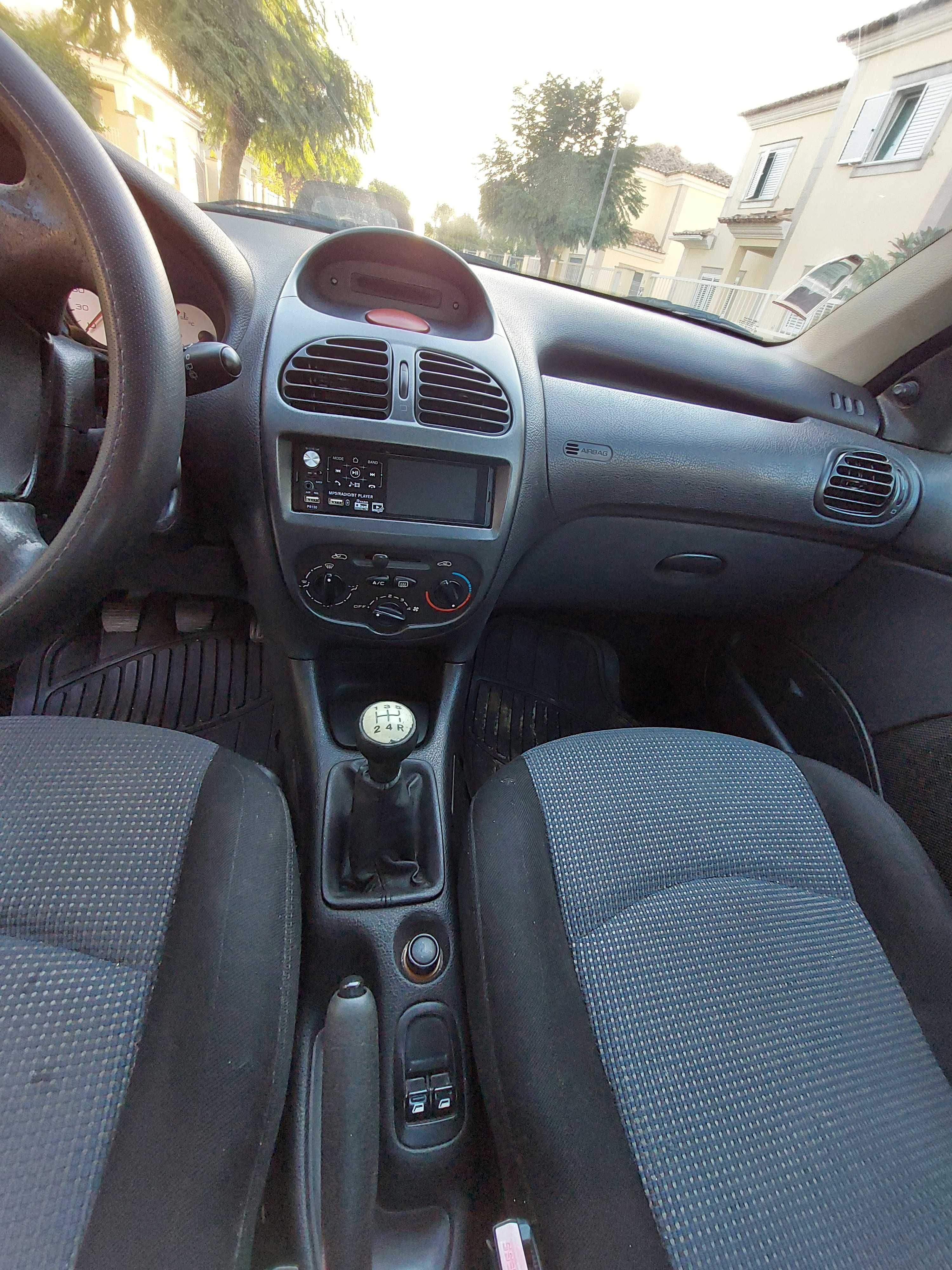 Peugeot 206 ano 2003