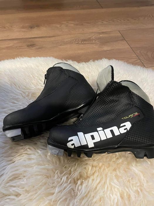 Alpina. Buty do nart biegowych