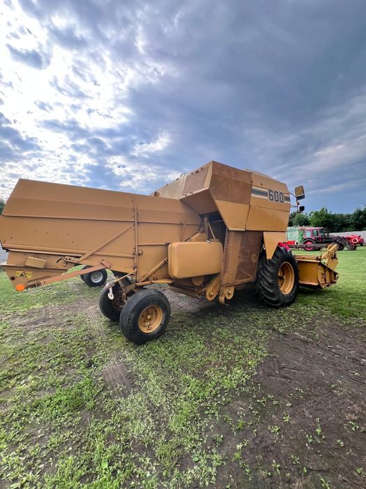 Продам комбайн sampo 600 в ідеальному стані  на першому обліку