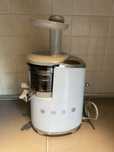 Wyciskarka wolnoobrotowa owoców firmy smeg
