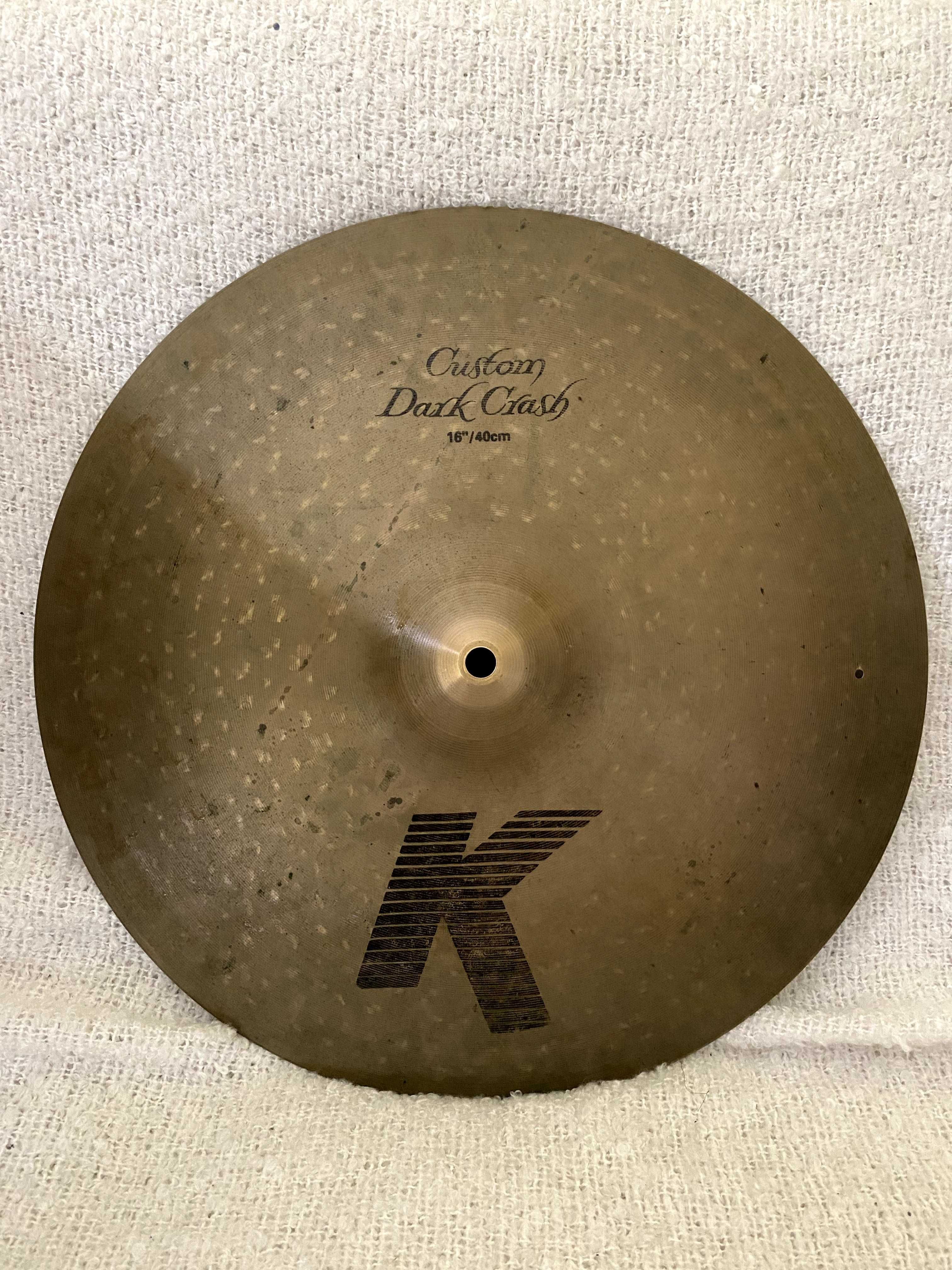 Zildjian (A series ride 20", K Custom 16" e New Beat 14")