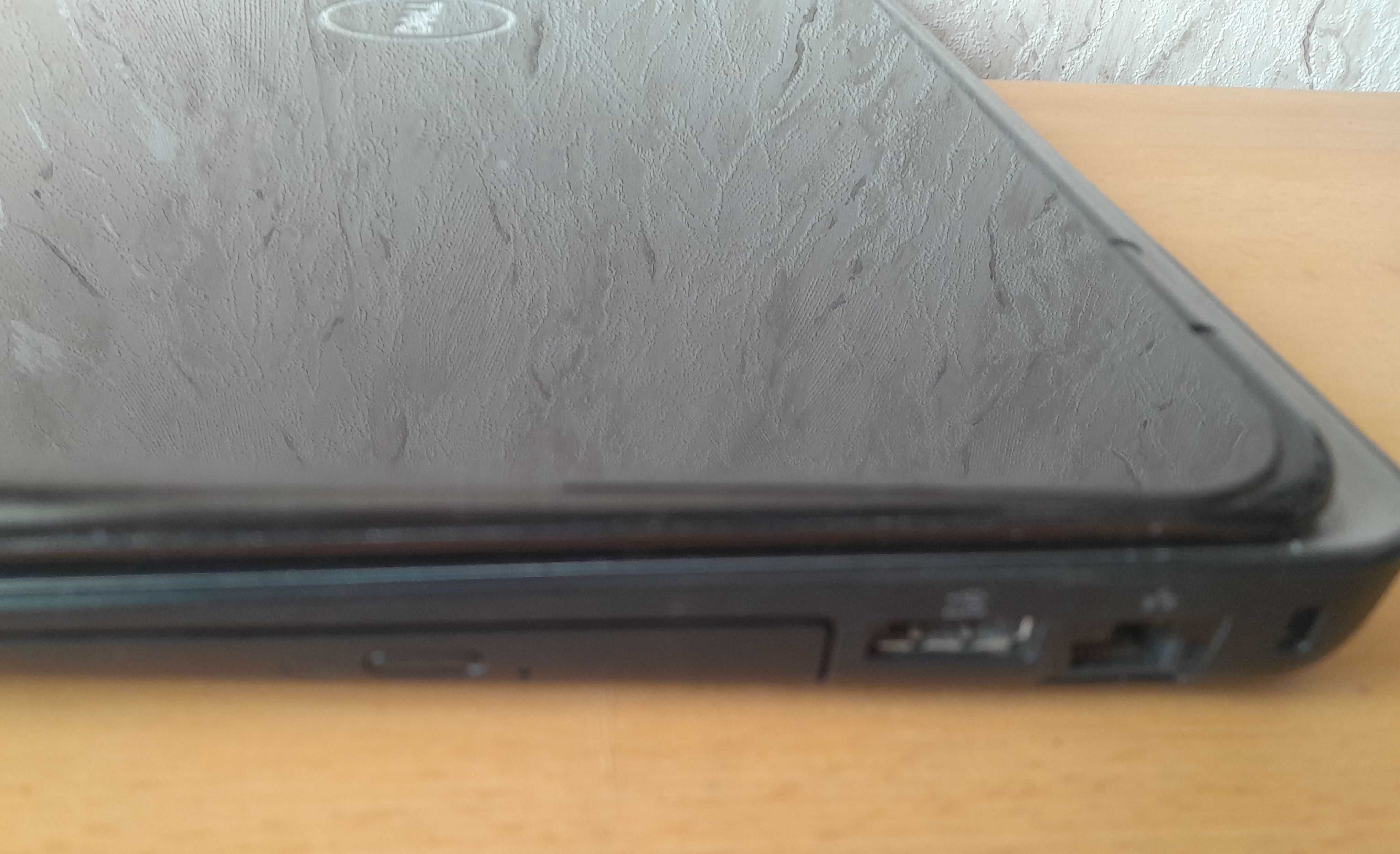 DELL Inspiron 5010 P10F / P10F001 Uszkodzony.