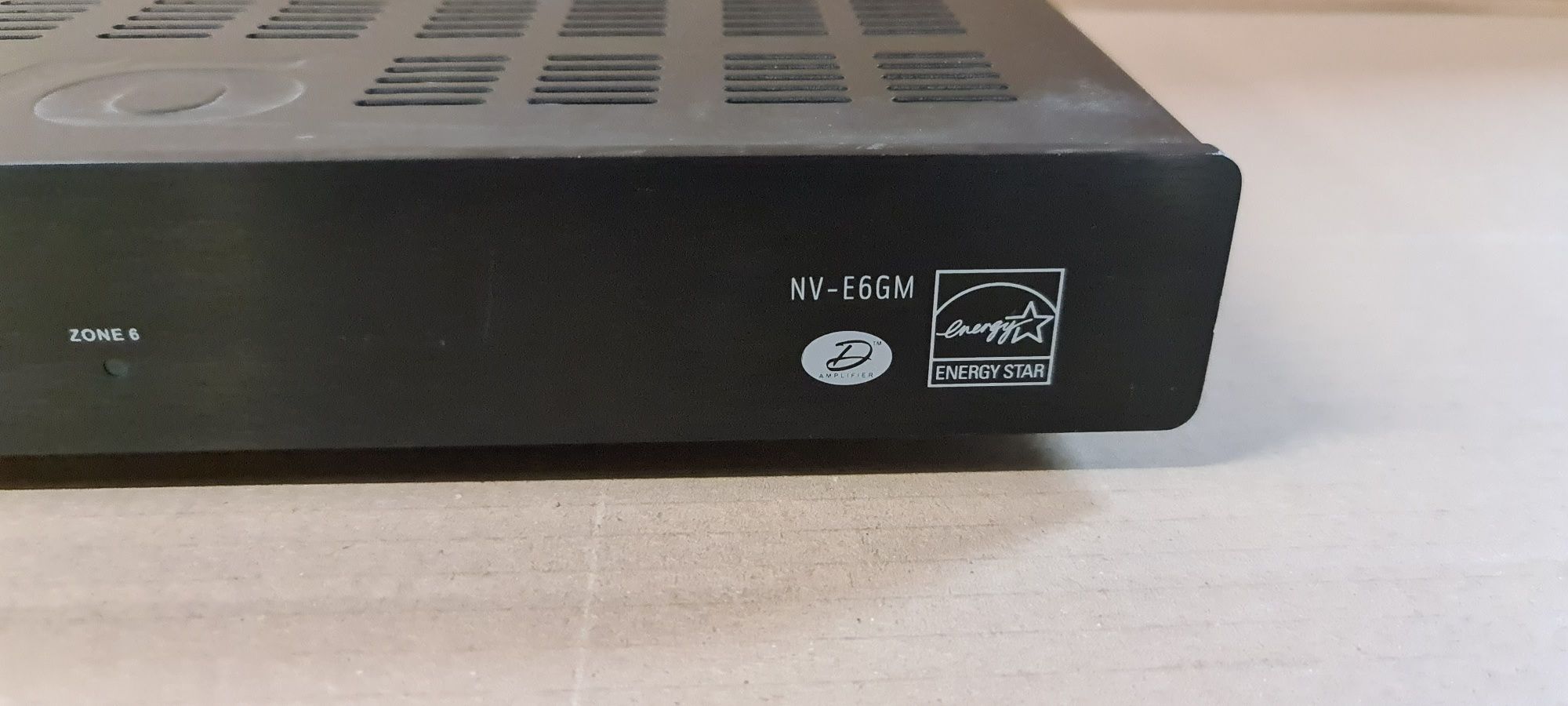 6-strefowy system audio Nuvo Essentia NV-E6GM