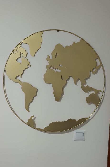 Vende-se Globo de metal vazado