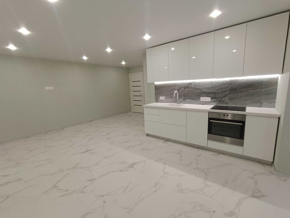 Продам 3к з ремонтом і автон. опаленням в новобудові на Грушевского!