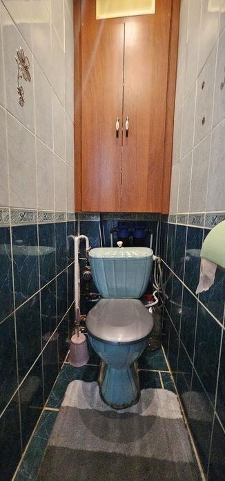 Чудова трьохкімнатна квартира по  Ю.Вороного