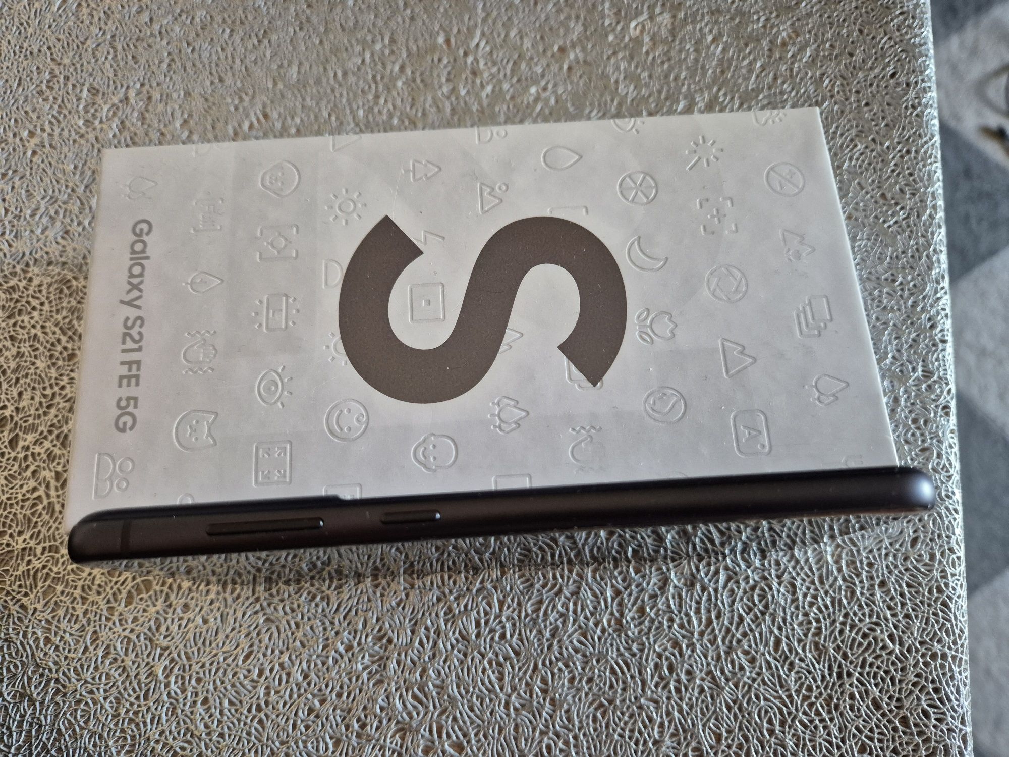 Samsung GALAXY S21FE 5G, Grafitowy, 120Hz, stan b.dobry, Sprzedam