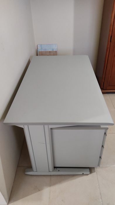 Secretaria 140 x 80 cm da marca Cortal-Seldex