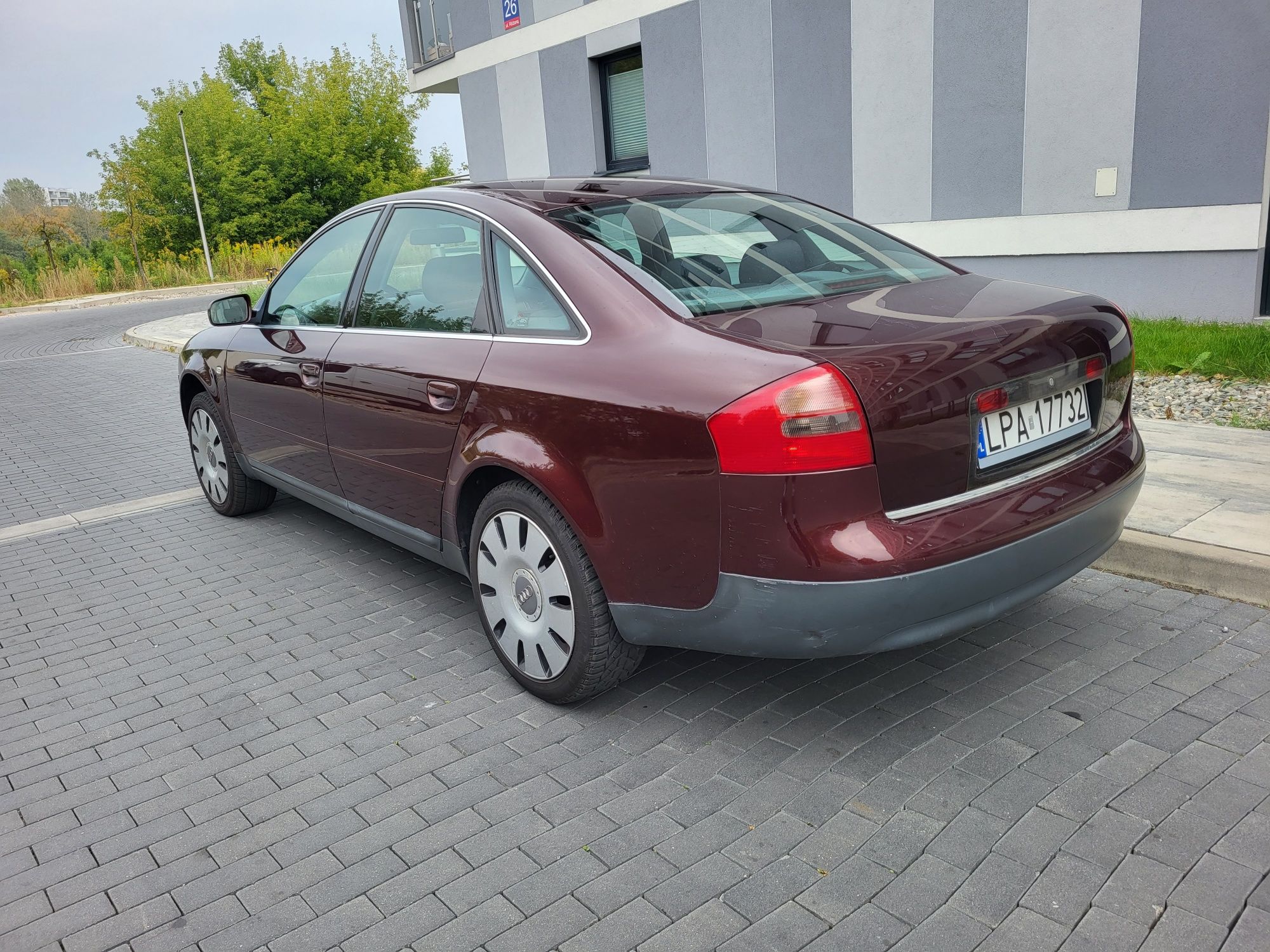 AUDI A6 sedan 1.8 turbo z instalacją gazową