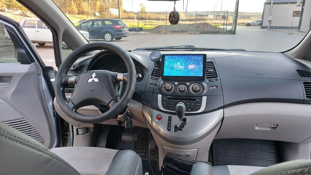 Мітсубісі Грандіс від власника