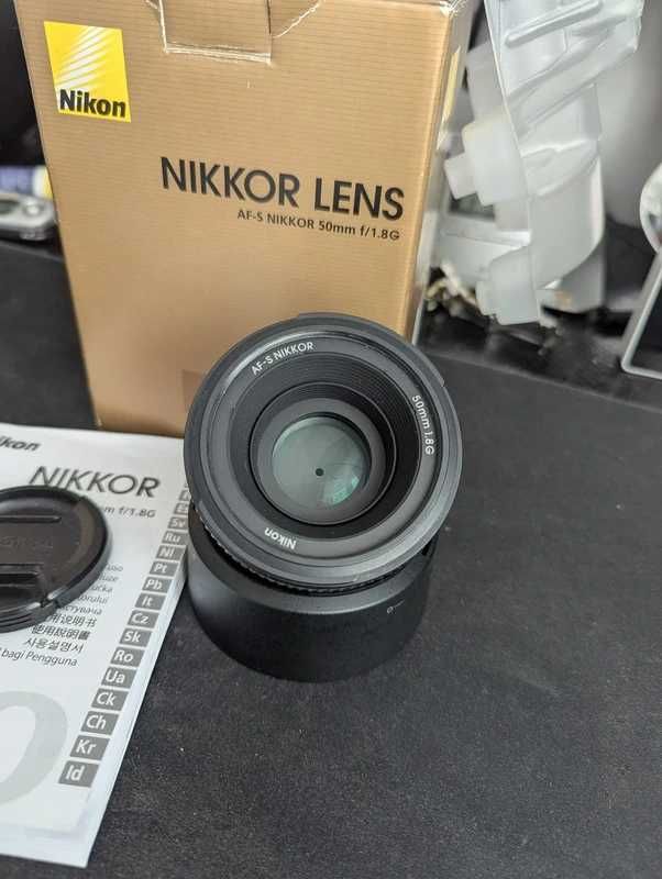 Nikon D7100 z obiektywem 50 1.8 afs