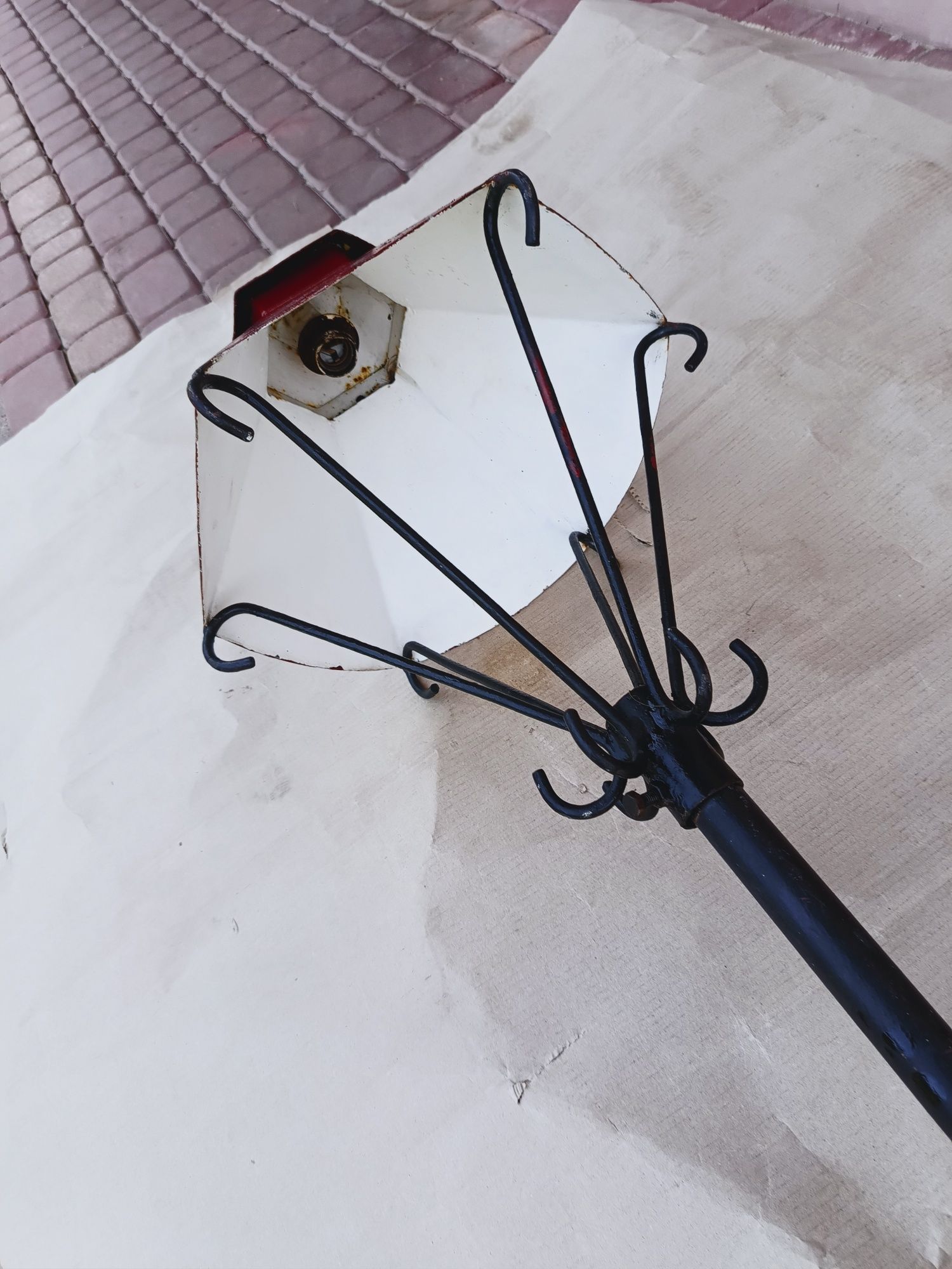 Lampa ogrodowa z masztem 3m