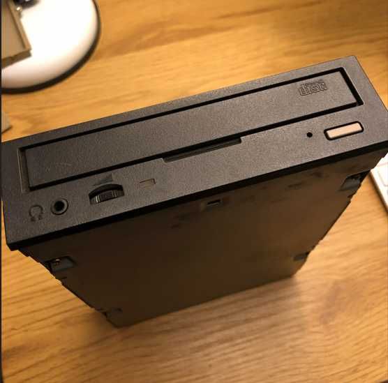 Leitor CD SCSI - a funcionar