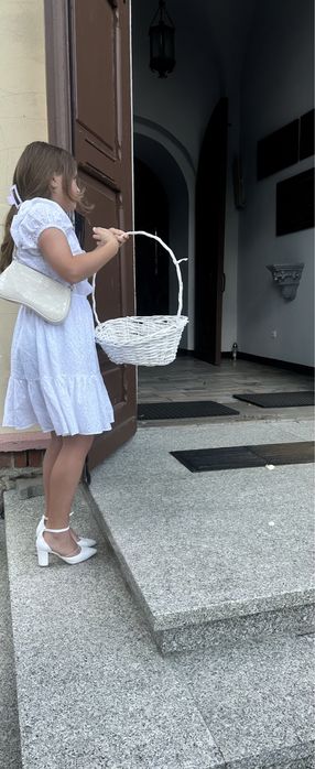 Buty ślubne 36 biała skóra plus cyrkonie Brilu raz ubrane