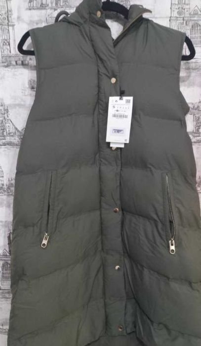 Жилетка від бренду Zara