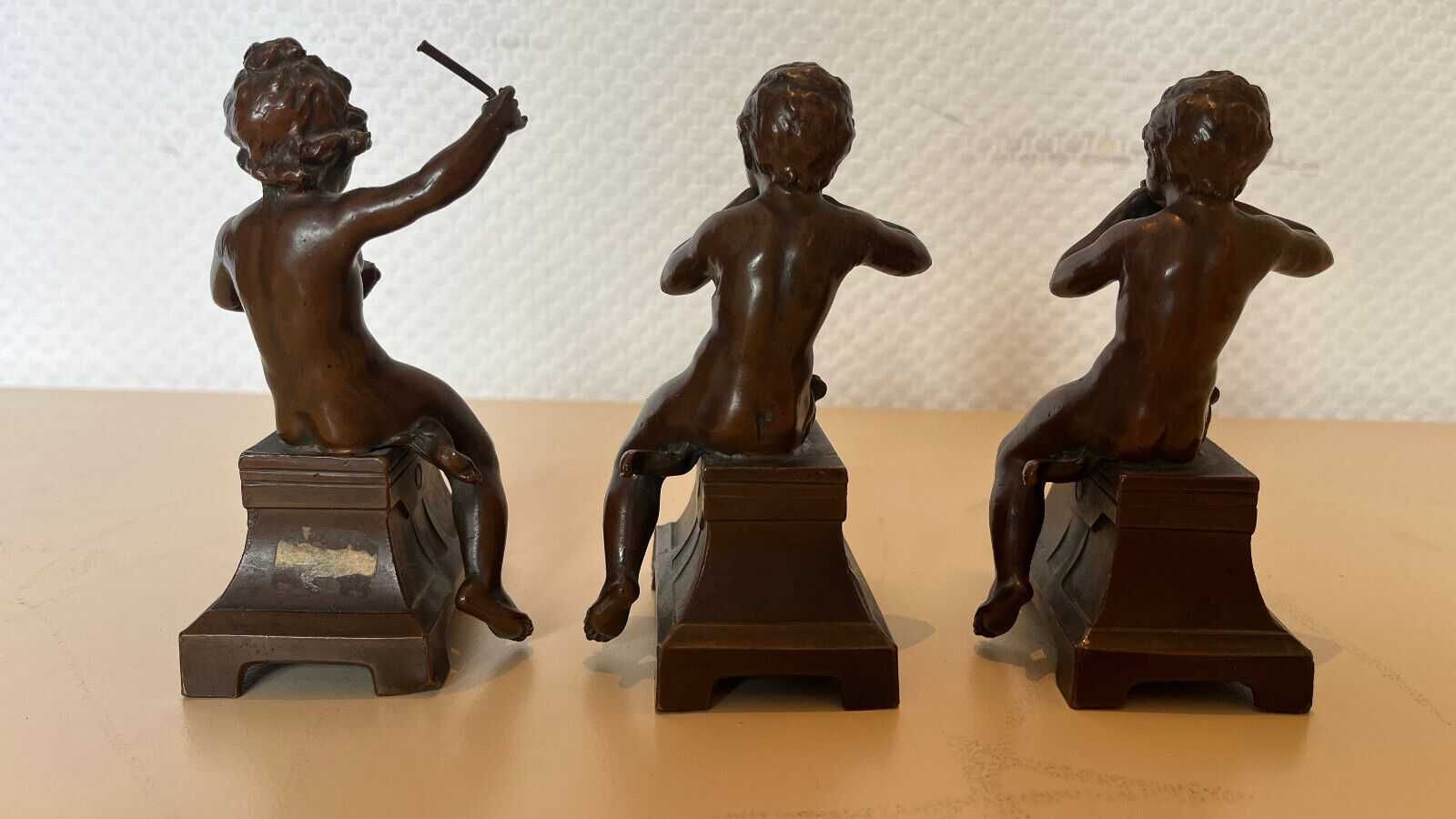 Trzy stare figurki  - Francja XIXw.