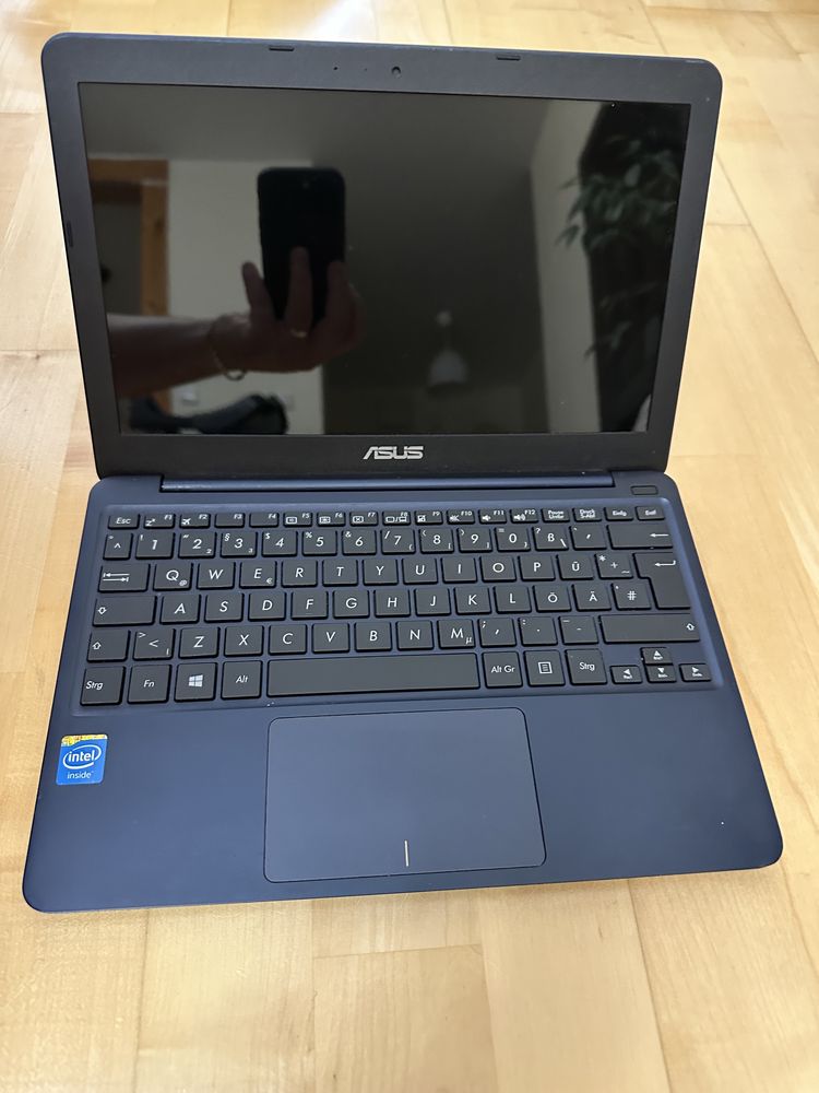 Laptop Asus F205T 11,6 cala