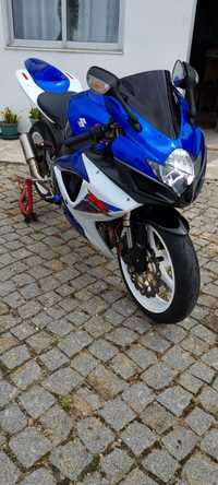 Vendo Suzuki GSXR 600 k7