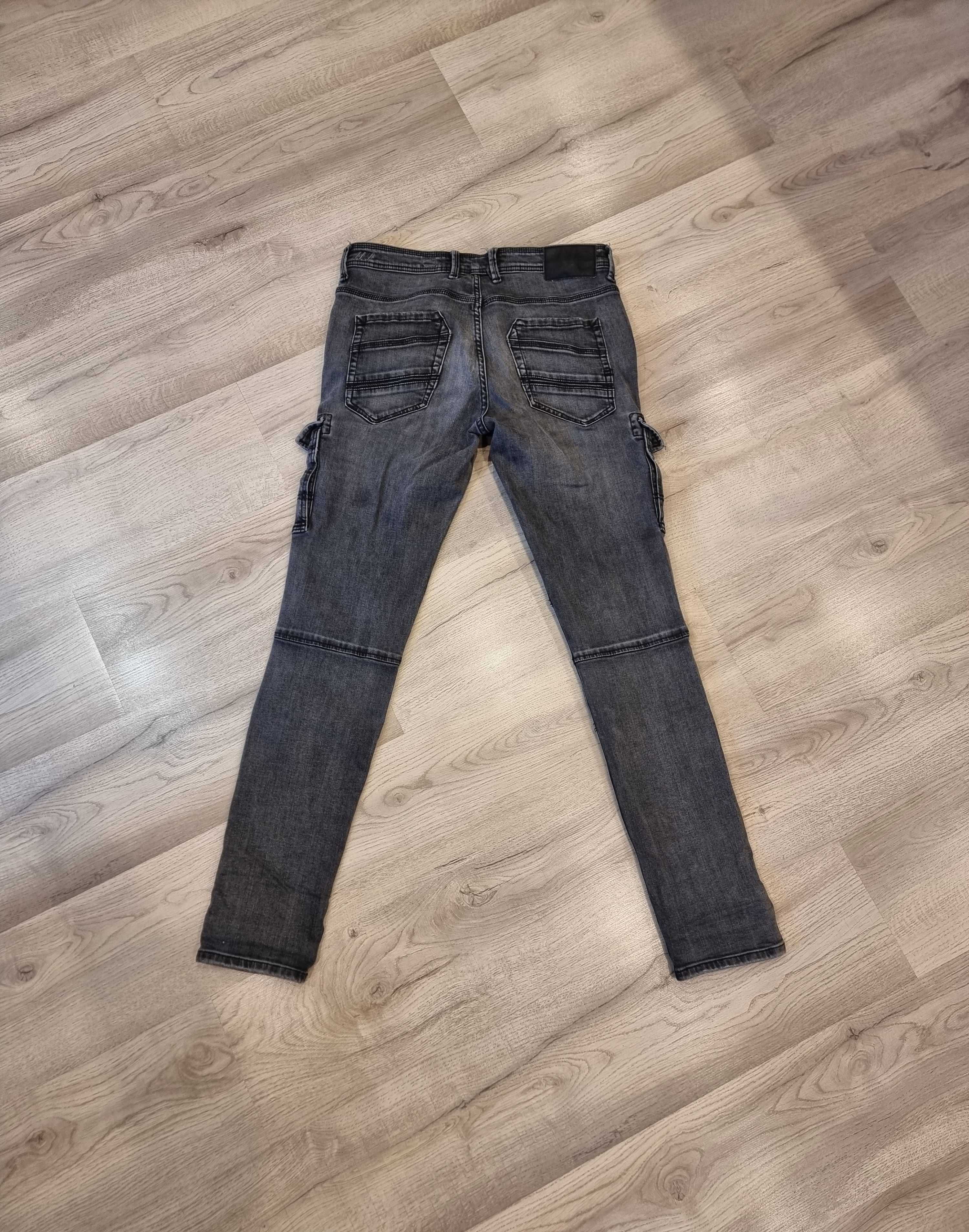 Skinny jeans roz. M W32/L34 dziury