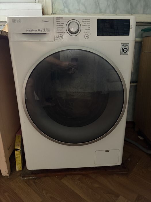 Пральна машина LG F2J6HSR1W 7кг