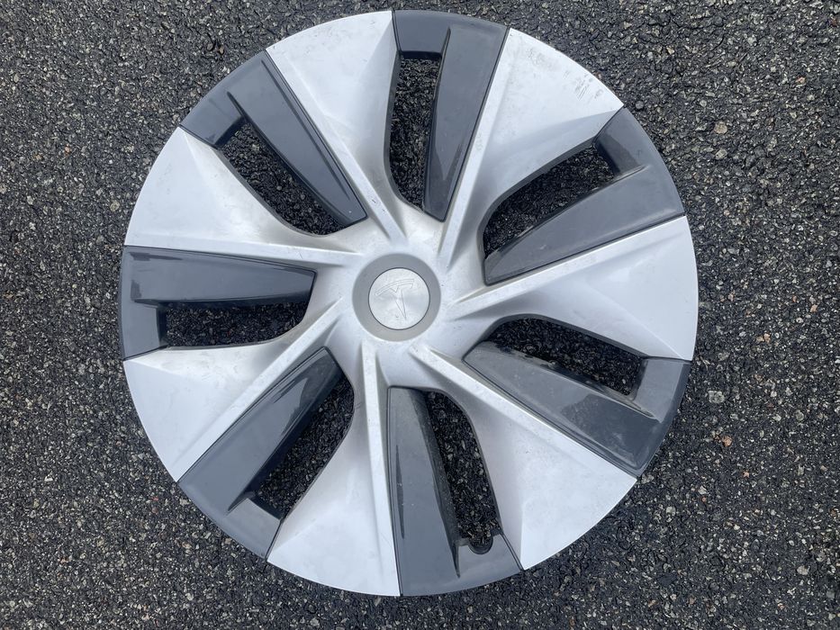 Продам Ковпаки тесла R19