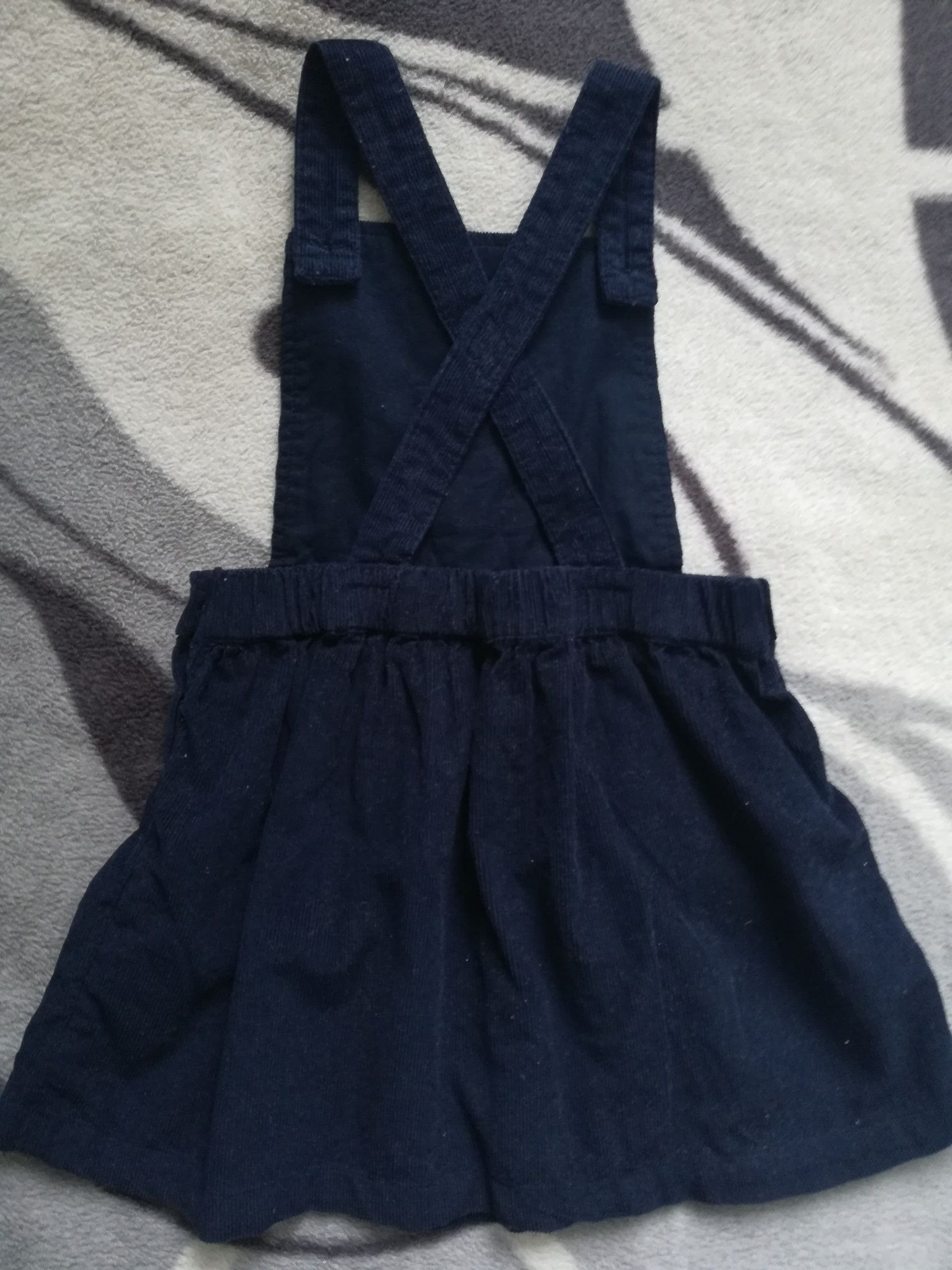 Sukienka rozmiar 80-86