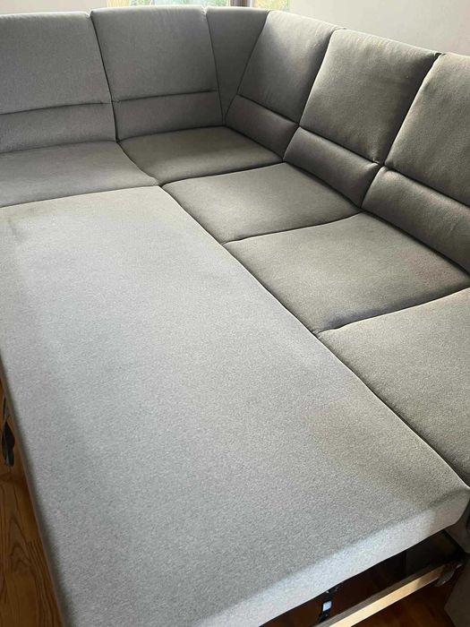 Kanapa narożna z funkcją spania i pojemnikiem na pościel - stan bdb