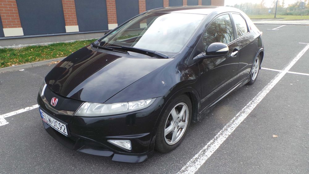 Honda Civic  VIII   2.2  Diesel  140KM