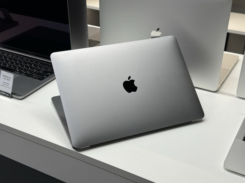 MacBook Pro 13’’ 2022 M2 8GB | 256GB • ГАРАНТІЯ ＞Київ ТЦ Олімпійський