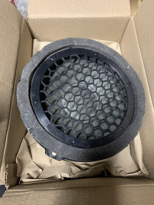 Динамик сабвуфер alfa romeo