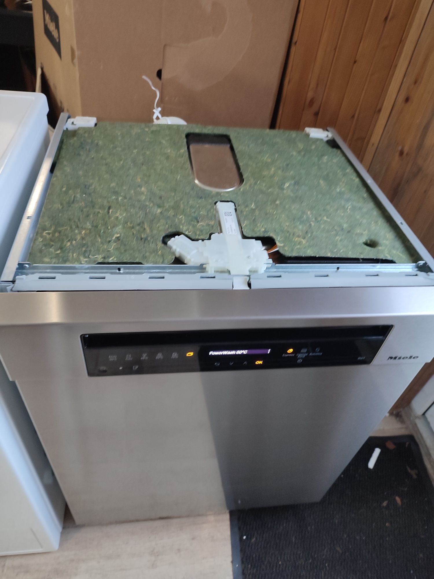 Zmywarka Miele do zabudowy G 7410 autodoss. A+++