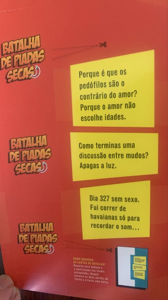 Livro Batalha de piadas secas