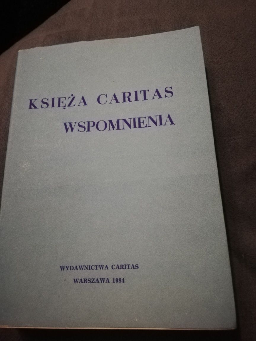 Ksiażka tytuł:Księża Caritas wspomnienia