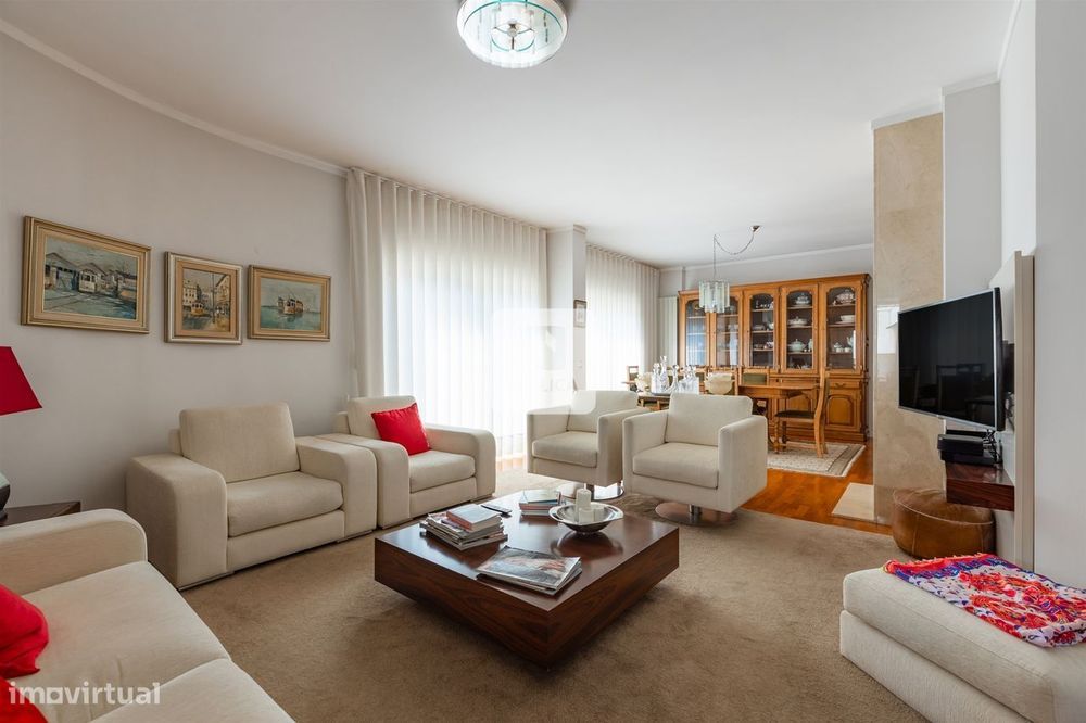 Moradia T4 em Leça da Palmeira ﻿| Moradia T4 Porto Matosinhos